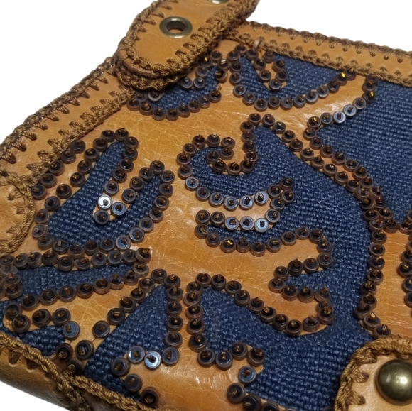 ISABELLA FIORE Sequine Handbag - Picture 9 of 12